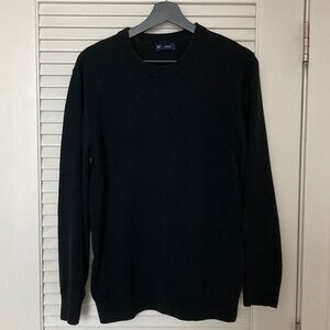 GAP Men's Black Crewneck Sweater (53% Cotton / 47% Nylon).